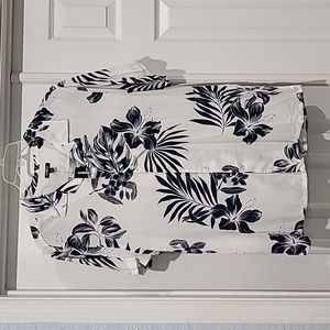 NWT Express Mens S/S Large Hawaiin Wht & Navy Print Btn Dn Rayon Shirt. Size: L